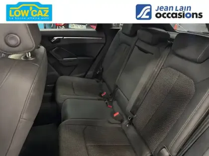 Photo 16 Audi Q3  35 TFSI 150 ch S tronic 7