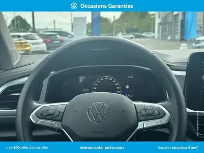 Photo 8 Volkswagen T-roc  1.0 TSI 116 Start/Stop BVM6