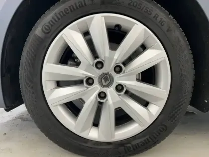 Photo 18 Renault Megane Mégane IV Berline Blue dCi 115 - 21B