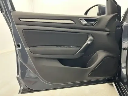 Photo 10 Renault Megane Mégane IV Berline Blue dCi 115 - 21B