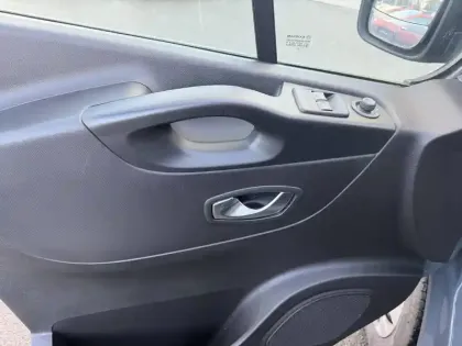 Photo 8 Renault Trafic  CABINE APPROFONDIE L1H1 1000 KG DCI 120