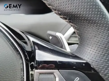 Photo 13 Peugeot 3008  Hybrid 225 e-EAT8