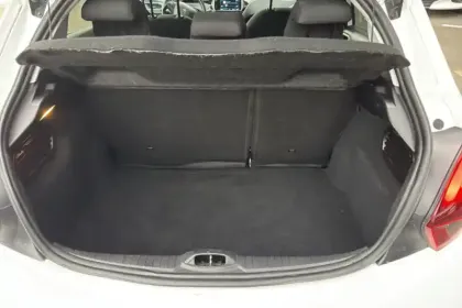 Photo 13 Peugeot 208  PureTech 82ch S&S BVM5