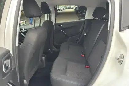 Photo 14 Peugeot 208  PureTech 82ch S&S BVM5