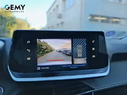 Photo 45 Peugeot 2008  PureTech 130 S&S BVM6