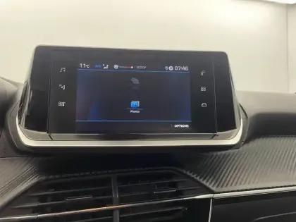 Photo 83 Peugeot 208  PureTech 75 S&S BVM5