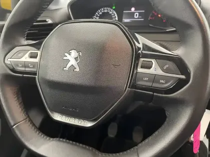 Photo 60 Peugeot 208 Gén. II Ph1 NG Style 5