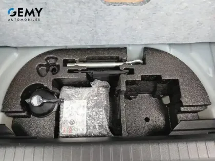 Photo 39 Peugeot 208  Electrique 50 kWh 136ch