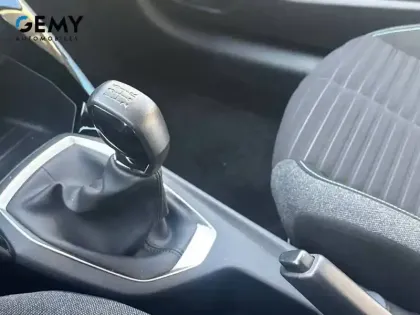 Photo 23 Peugeot 208  PureTech 75 S&S BVM5