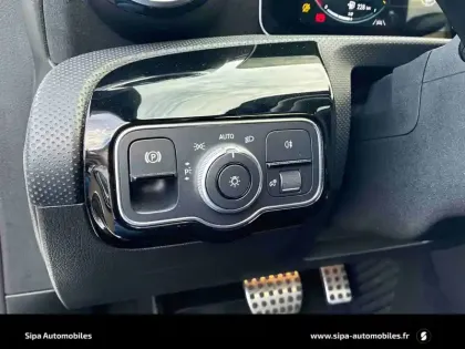 Photo 21 Mercedes Classe A  200 7G-DCT