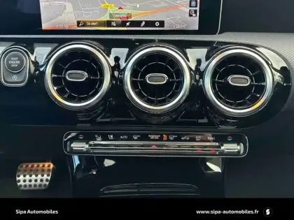 Photo 16 Mercedes Classe A  200 7G-DCT