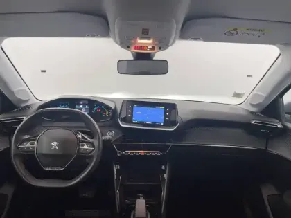 Photo 29 Peugeot 208  Electrique 50 kWh 136ch
