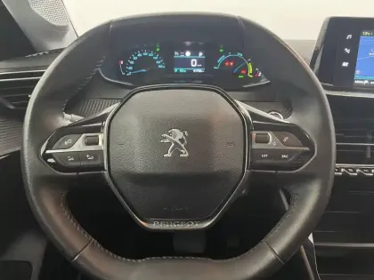 Photo 22 Peugeot 208  Electrique 50 kWh 136ch