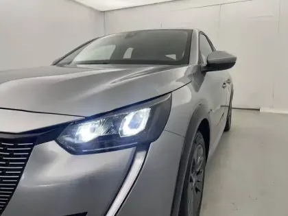 Photo 30 Peugeot 208  Electrique 50 kWh 136ch