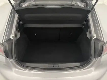 Photo 12 Peugeot 208  Electrique 50 kWh 136ch