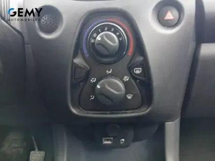 Photo 16 Peugeot 108  VTi 72ch S&S BVM5