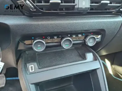 Photo 14 Citroën C4  PureTech 100 S&S BVM6