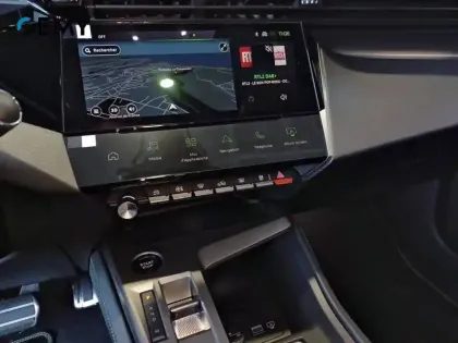 Photo 13 Peugeot 308  Hybrid 145 e-DCS6