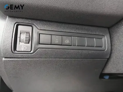 Photo 35 Peugeot 308  BlueHDi 130ch S&S EAT8