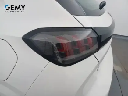 Photo 36 Peugeot 208  BlueHDi 100 S&S BVM6