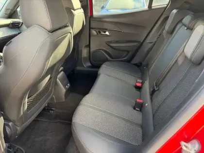 Photo 7 Peugeot 2008  PureTech 130 S&S EAT8