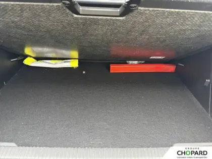 Photo 7 Peugeot 2008  BlueHDi 130 S&S EAT8