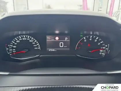 Photo 16 Peugeot 2008  BlueHDi 130 S&S EAT8