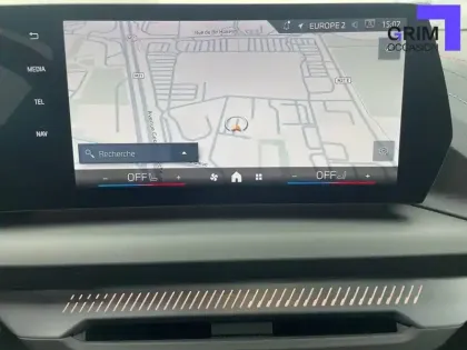 Photo 8 BMW Serie 1 120 170 ch DKG7