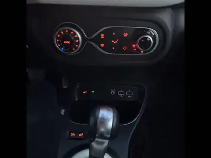 Photo 13 Renault Twingo  III TCe 95 EDC