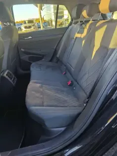 Photo 7 Volkswagen Golf  1.5 eTSI OPF 150 DSG7