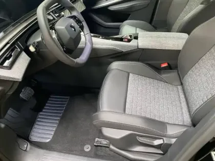 Photo 6 Peugeot 3008  Hybrid 136 e-DCS6