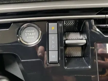 Photo 13 Peugeot 3008  Hybrid 136 e-DCS6