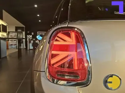 Photo 21 Mini Mini Hatch 3 Portes Cooper SE 184 ch