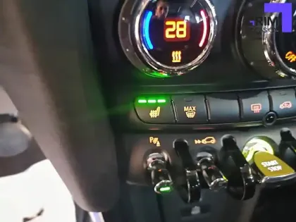 Photo 26 Mini Mini Hatch 3 Portes Cooper SE 184 ch