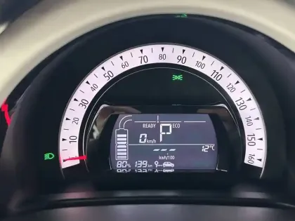 Photo 25 Renault Twingo  III E-Tech