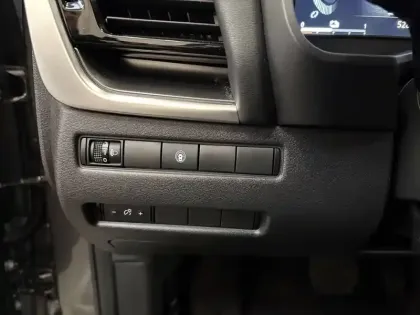 Photo 25 Nissan X-trail  e-POWER 213 ch e-4ORCE 7 Places