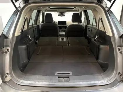 Photo 14 Nissan X-trail  e-POWER 213 ch e-4ORCE 7 Places