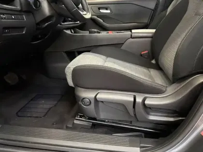 Photo 24 Nissan X-trail  e-POWER 213 ch e-4ORCE 7 Places