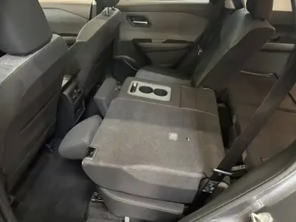 Photo 12 Nissan X-trail  e-POWER 213 ch e-4ORCE 7 Places