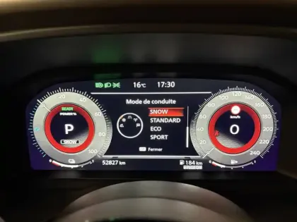 Photo 169 Nissan X-trail  e-POWER 213 ch e-4ORCE 7 Places