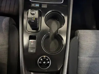 Photo 37 Nissan X-trail  e-POWER 213 ch e-4ORCE 7 Places