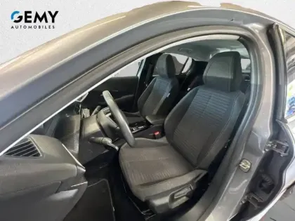 Photo 8 Peugeot 208  Electrique 50 kWh 136ch