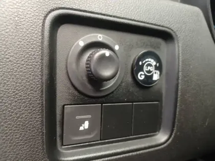 Photo 28 Dacia Duster  ECO-G 100 4x2