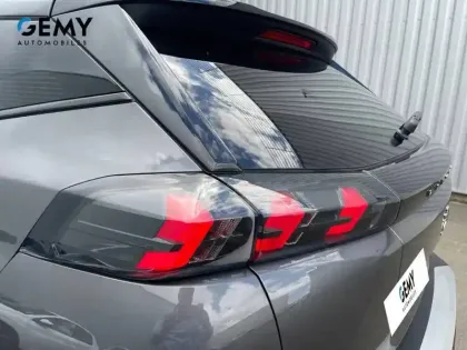 Photo 35 Peugeot 2008  BlueHDi 110 S&S BVM6