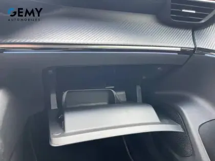 Photo 28 Peugeot 2008  BlueHDi 110 S&S BVM6