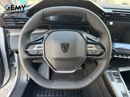 Photo 12 Peugeot 308  Plug-in Hybrid 195 ch e-DCS7