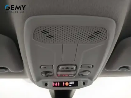 Photo 36 Peugeot 208  PureTech 75 S&S BVM5