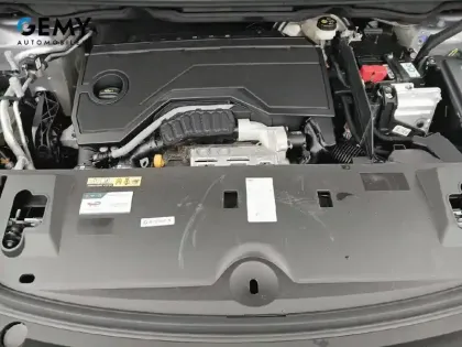 Photo 11 Peugeot 3008  Hybrid 136 e-DCS6