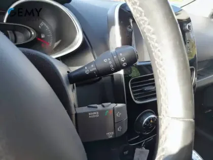 Photo 19 Renault Clio  dCi 90 Energy