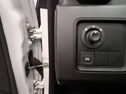 Photo 26 Dacia Duster  ECO-G 100 4x2